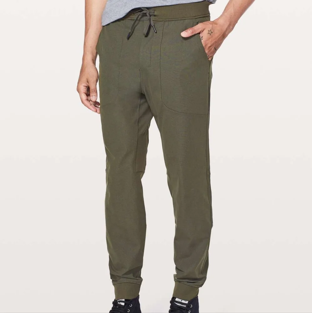 Lululemon ABC Jogger Medium Dark Olive Active Mens Casual Pant Warpstreme